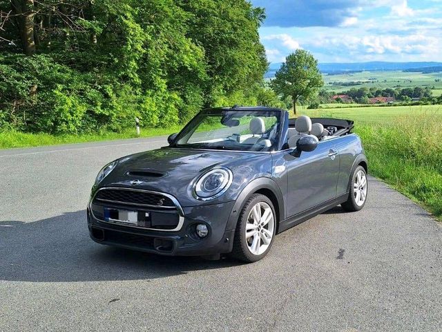 MINI Mini Cooper S Cabrio F57