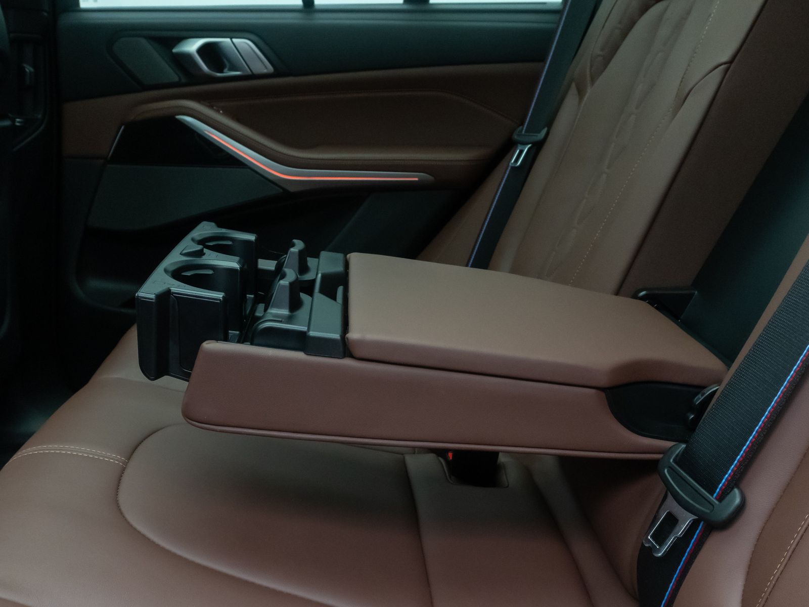 Fahrzeugabbildung BMW X5 M60i SkyLoung 360&deg; H/K Massage Individual 22"