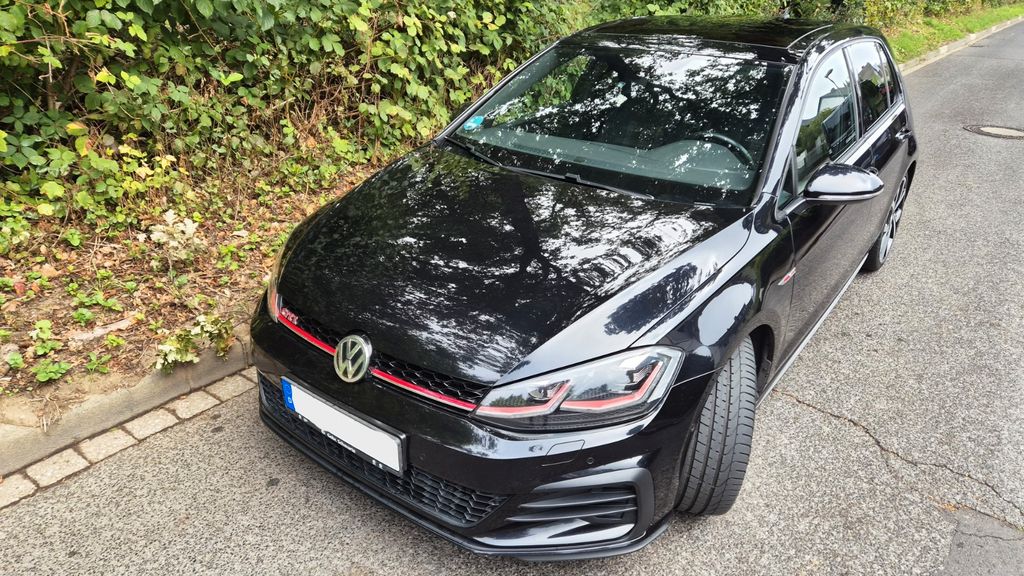Image of Volkswagen Golf