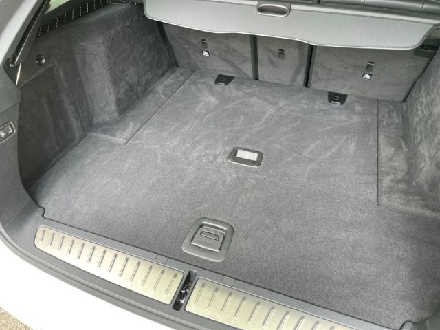 Fahrzeugabbildung BMW 530 i Touring Sport Line Autom. AHK, Leder, Stan