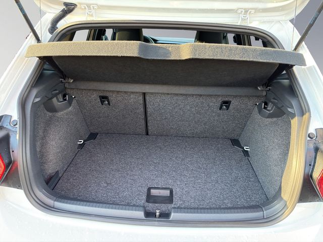 Polo 1.0 TSI Highline DSG PDC SHZ NAVI ACC LED