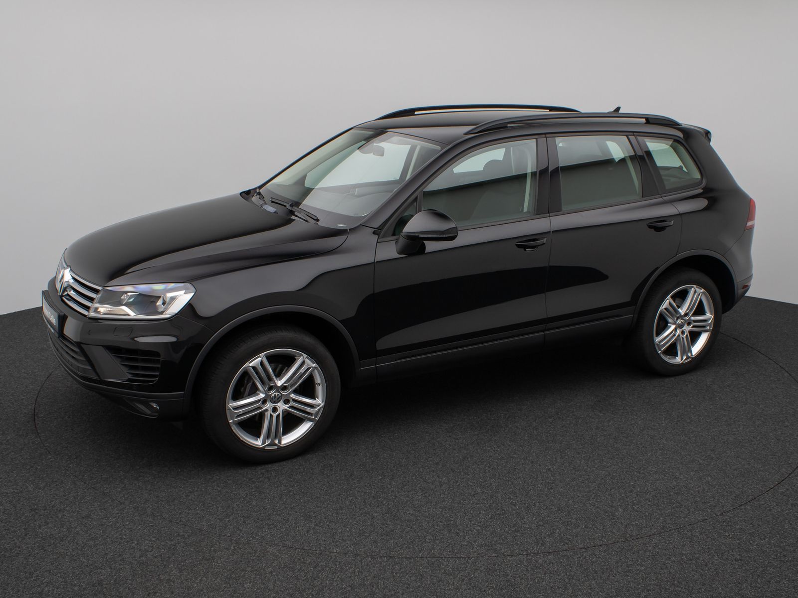 Fahrzeugabbildung Volkswagen Touareg 3.0 TDI V6 Terrain Tech 4Mot PDC BiXenon