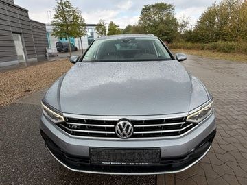 Volkswagen Passat Variant - 2