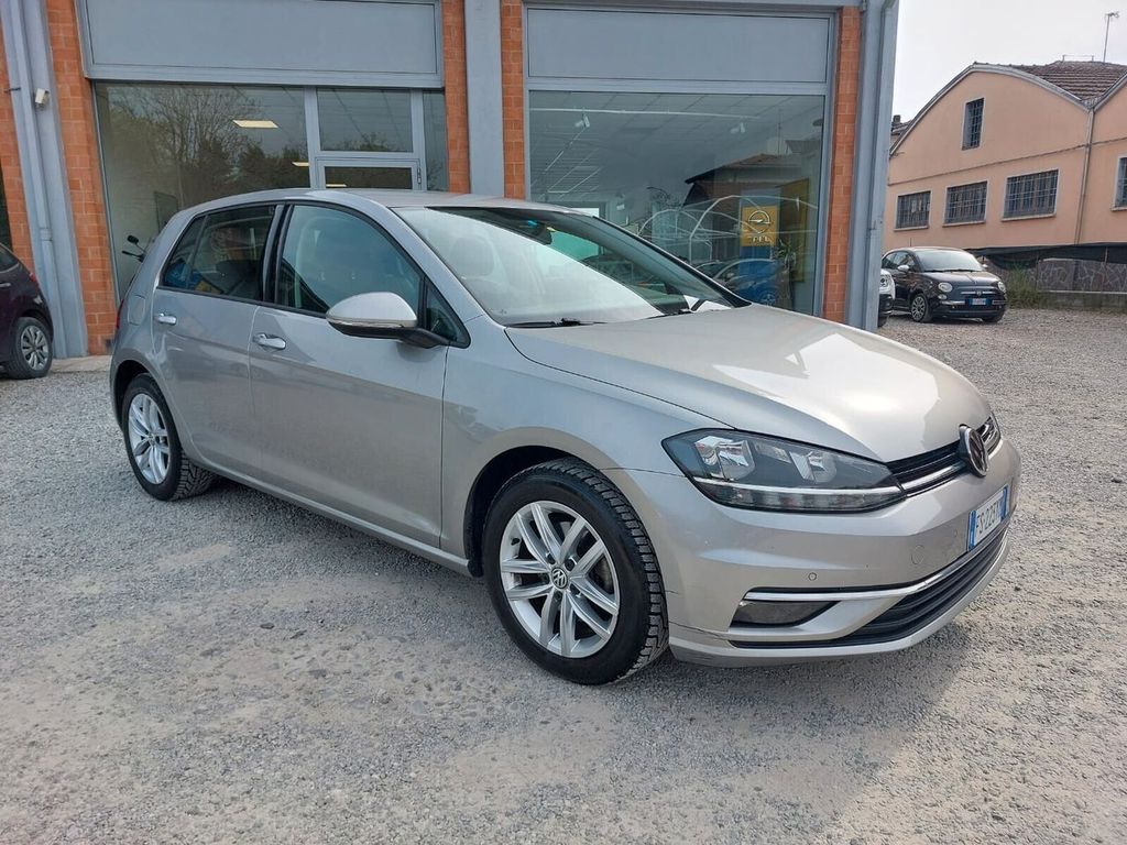 Image of Volkswagen Golf