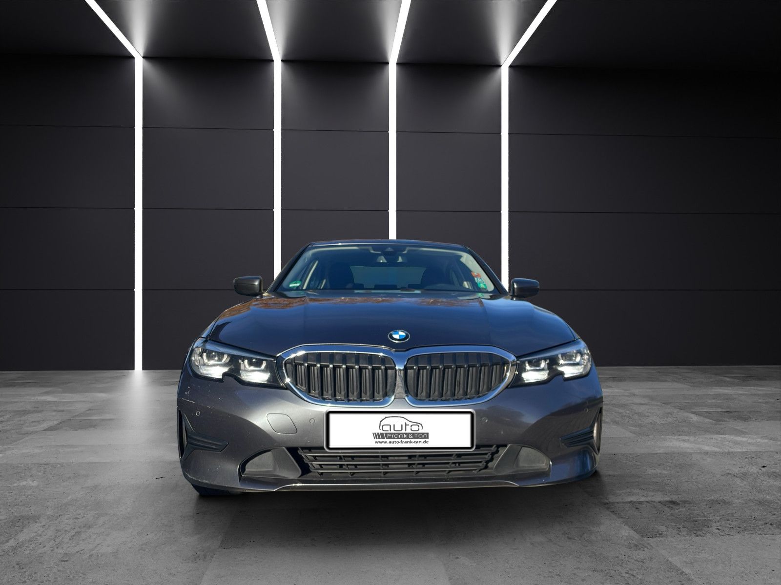 Fahrzeugabbildung BMW 330 e Advantage*LED*Apple CarPlay*SitzHZ*Temp*