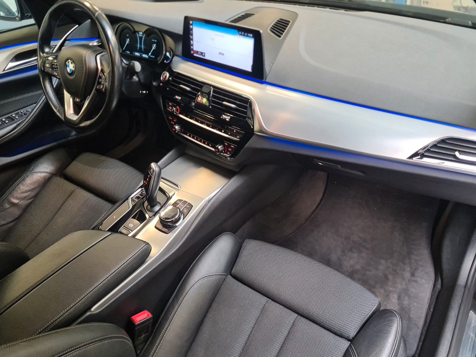 BMW Limousine 520d xDrive Sport Line Autom. Navi HUD foto 12
