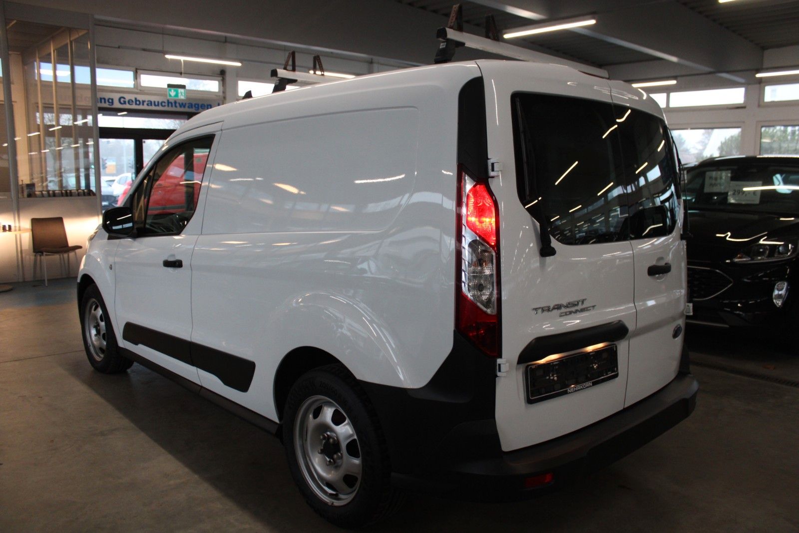 Fahrzeugabbildung Ford Transit Connect Kasten 3-Sitzer + Dachträger uvm