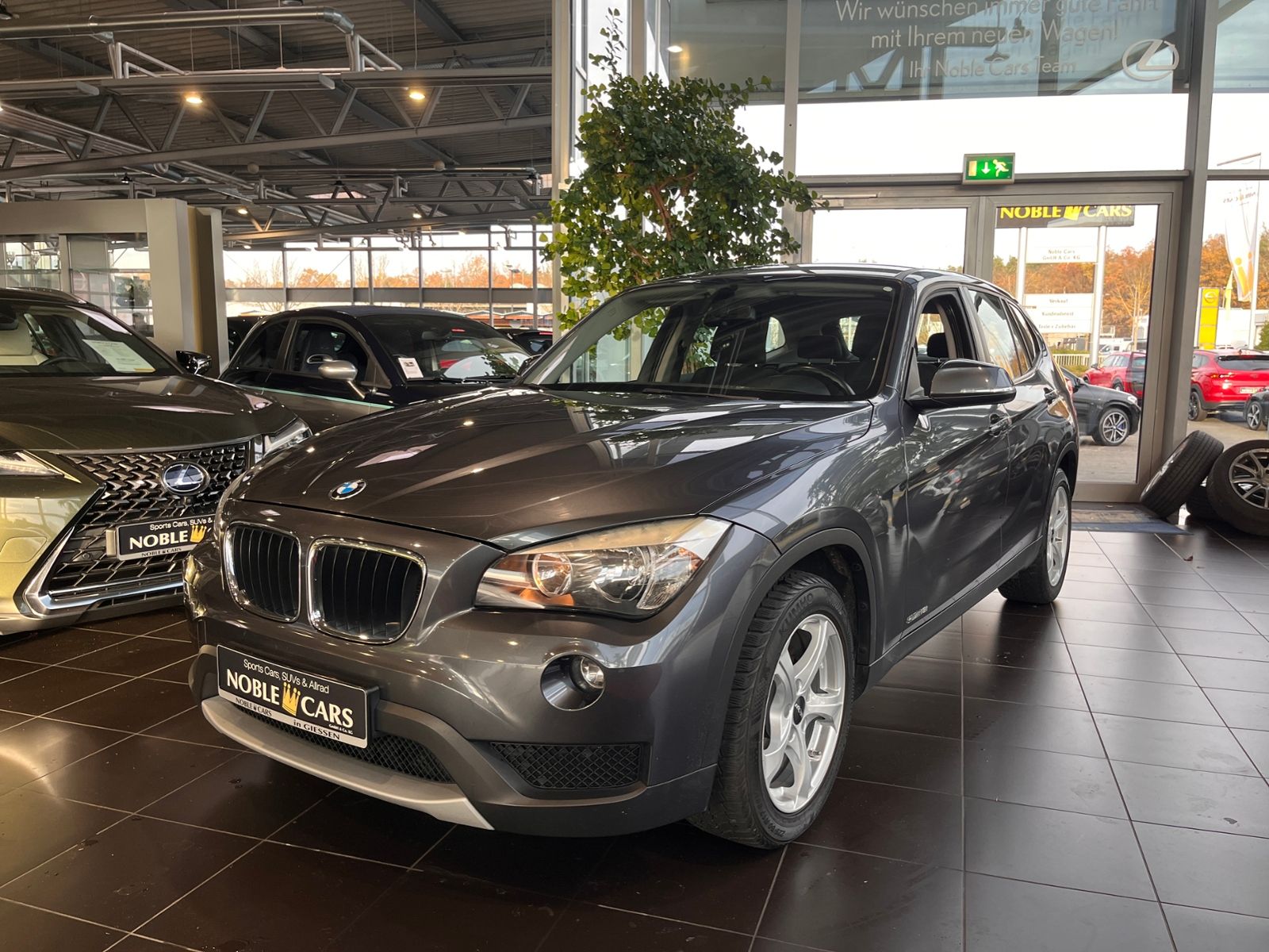 Fahrzeugabbildung BMW X1 18 i sDrive KLIMA SHZ