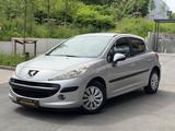 Peugeot 207 Tendance*Tüv Neu*1 Hand*Klima*Wenig KM*Top* - Peugeot 207 W* mit Benzin-Antrieb