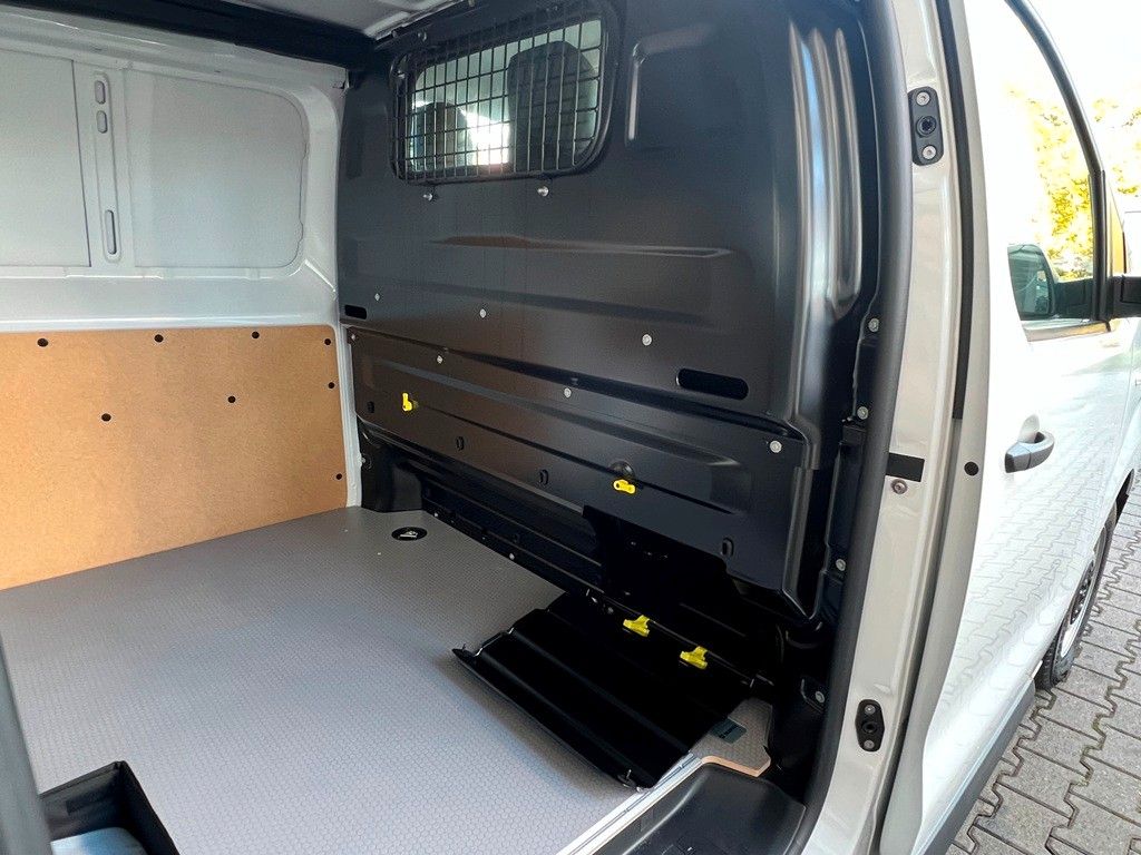 Fahrzeugabbildung Toyota Proace L1 Kasten Electric Meister 75kWh NAVI