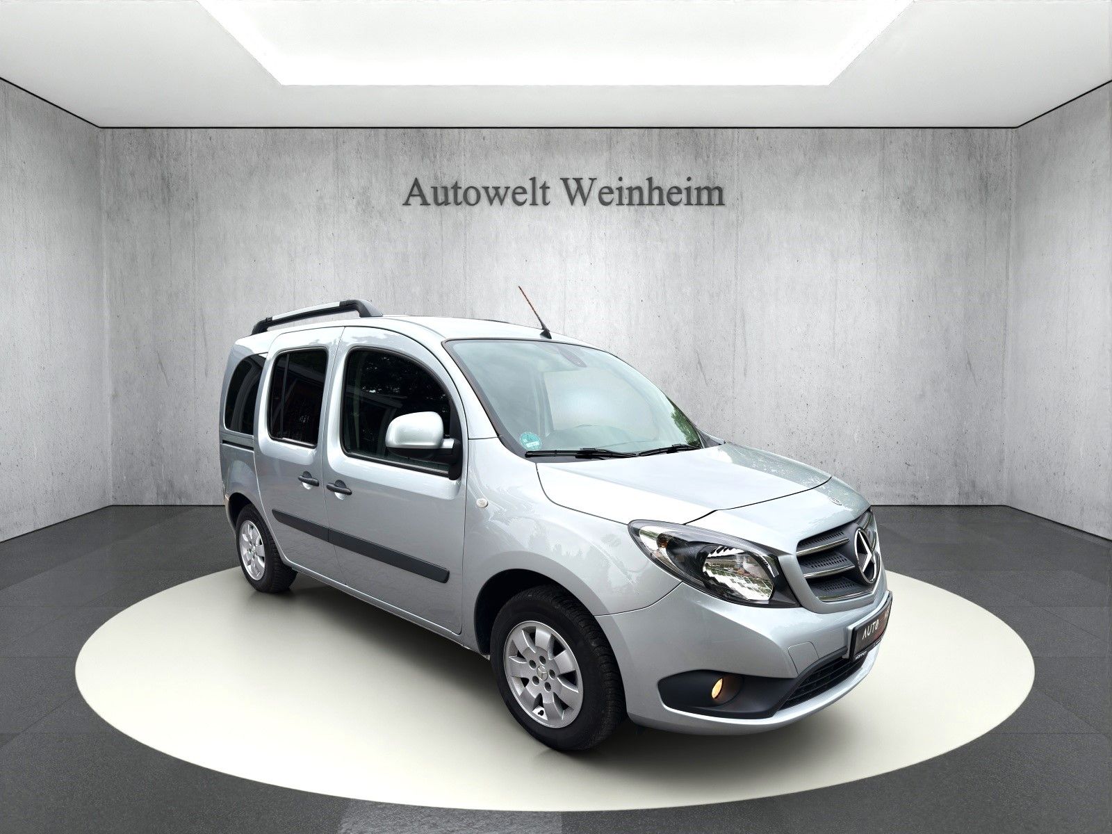 MERCEDES-BENZ CITAN°LANG°TOURER°EDITION°1-HAND°53-TKM°NAV°KAM°