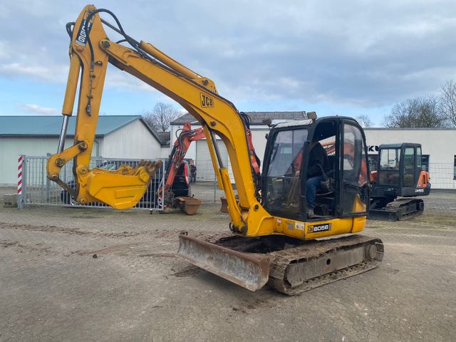 JCB 8056 JCB  56 55  langer Arm  Kette  5,5to.