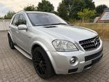 Mercedes-Benz ML 63 AMG 4MATIC AMG - Mercedes-Benz 63 AMG aus dem Jahr 2007