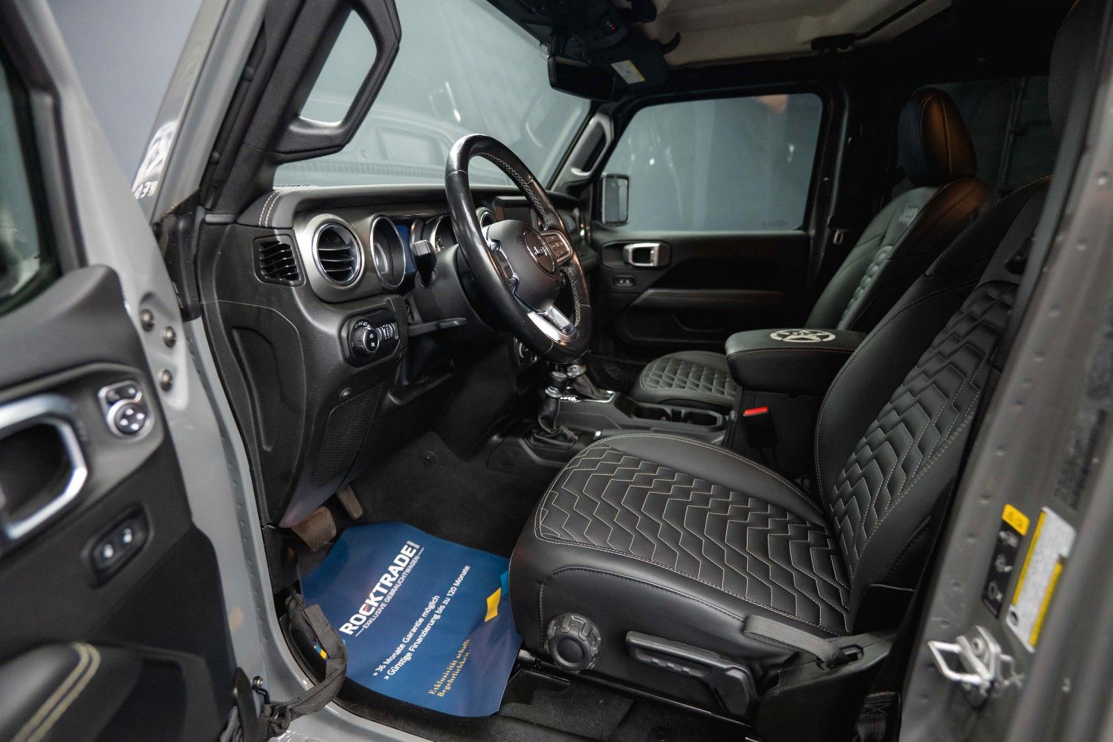 Fahrzeugabbildung Jeep Wrangler 2.0 T UNLIMITED SAHARA OFFROAD 4x4 LED