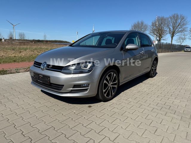 Volkswagen Golf VII Lim. Lounge Tempo Navi Bi-Xenon PDC 17"