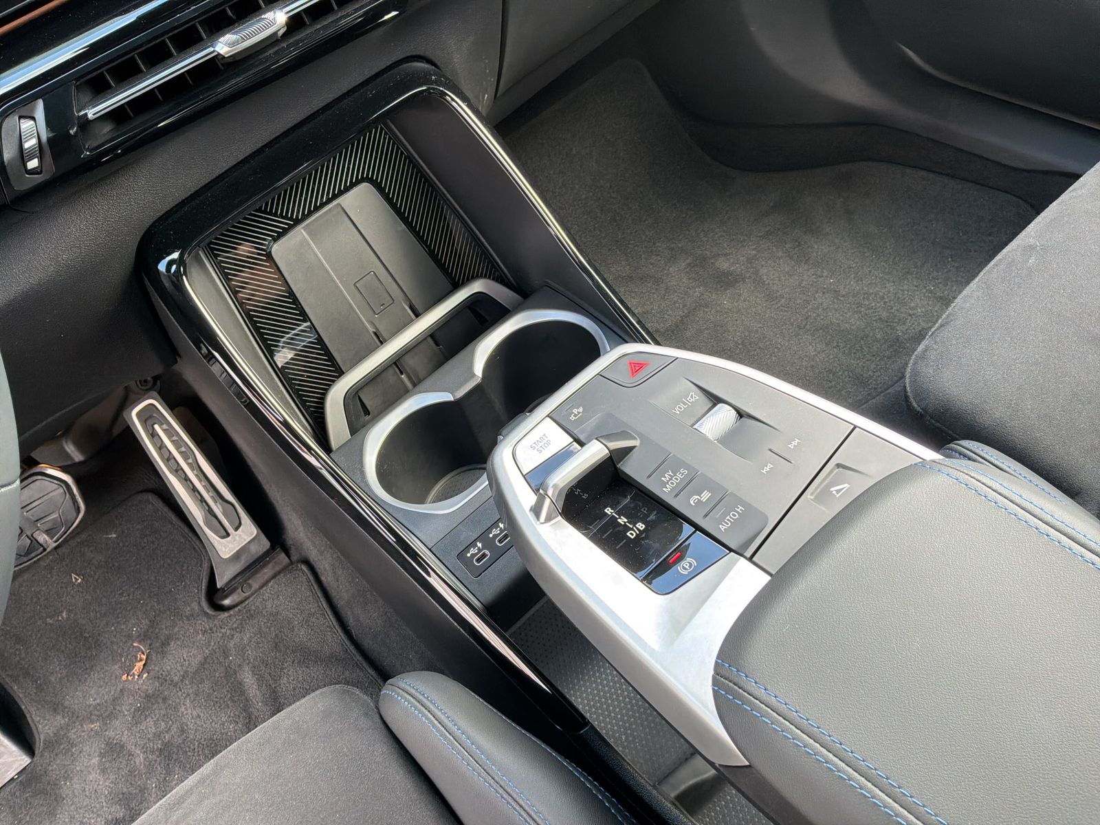 BMW iX2 - Bild 10