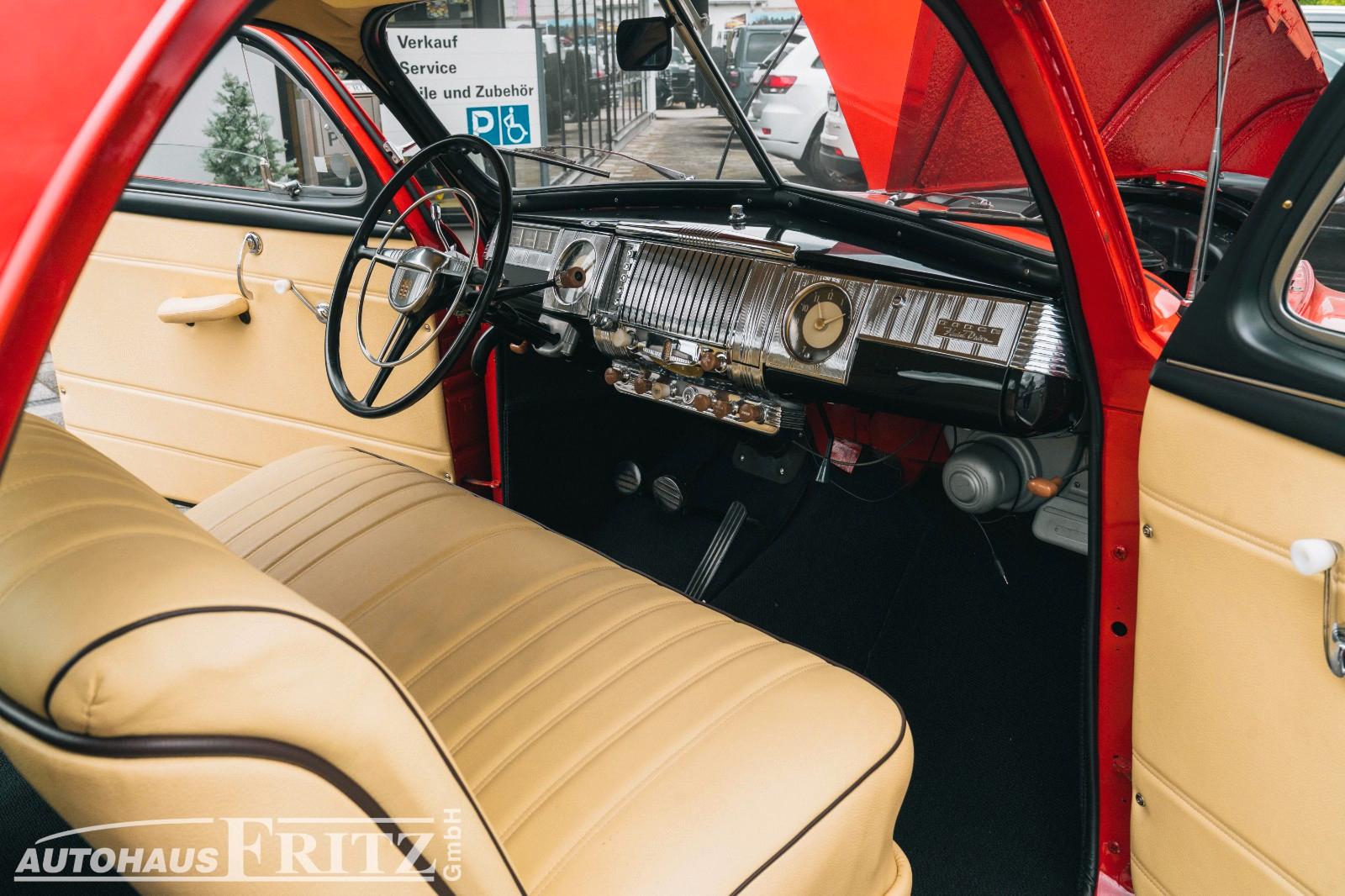 Dodge Custom D24C Coupe - 3,8 6 Zylinder