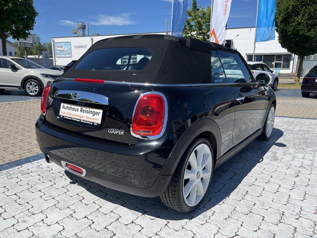 MINI Cooper Cabrio Pepper 1,5 (CarbonBlack+Navi+Sitzh