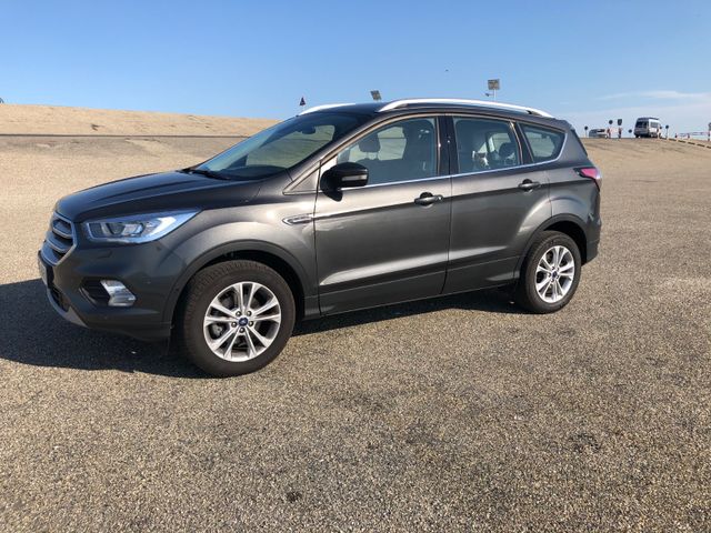 Ford Kuga 1,5 EcoBoost Titanium Titanium