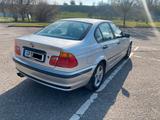 BMW E46 318i Limousine - BMW 318 aus 1999: 318i E46