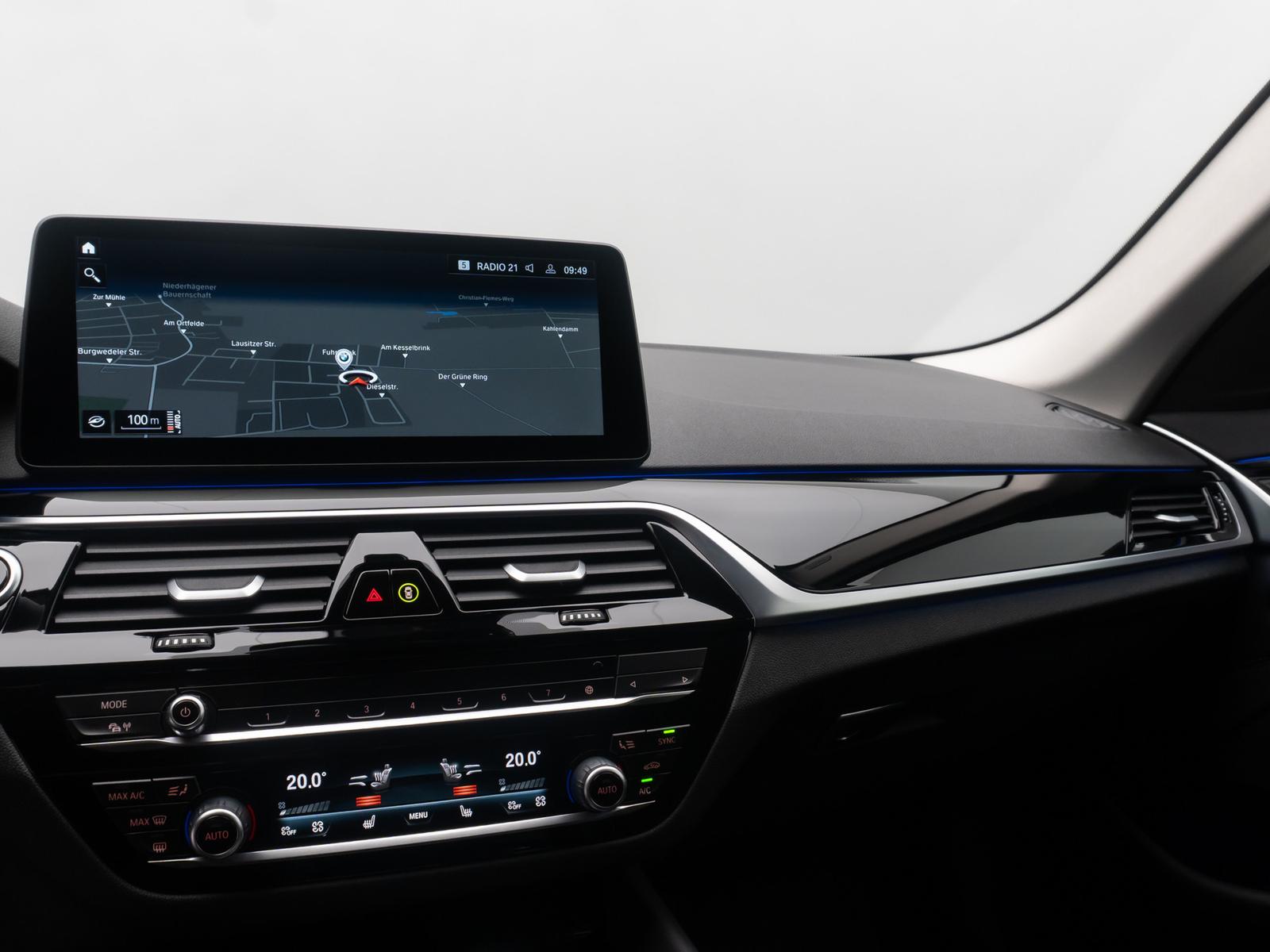 BMW 520 d xD Individual Sport HUD DAB Komfort Laser, миниатюра 23
