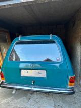 Mercedes-Benz 220 d/8 - Oldtimer mit Diesel-Antrieb: Kombi