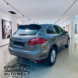 Porsche Cayenne - 6
