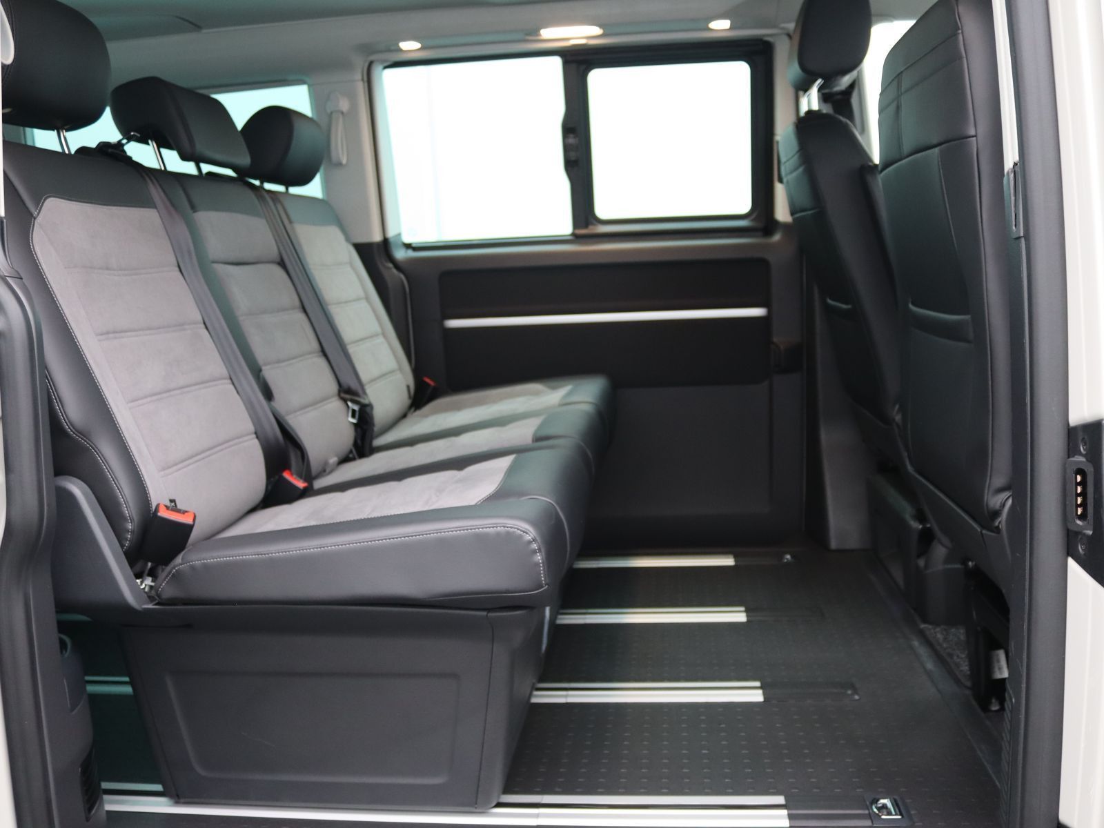 Volkswagen T6 California - Bild 11