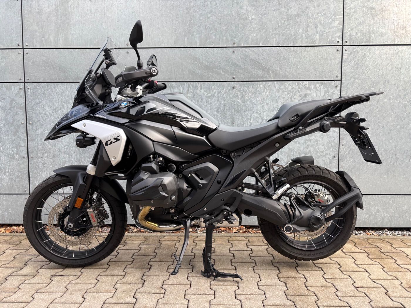 Fahrzeugabbildung BMW R 1300 GS Triple Black 3 Pakete