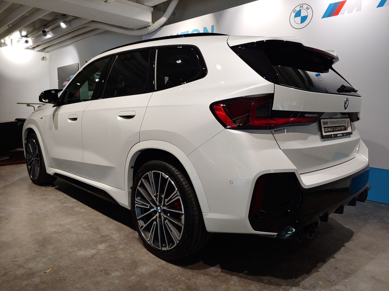BMW X1 M35i xDrive M SportpaketPro Panorama ad.LED 3 foto 4