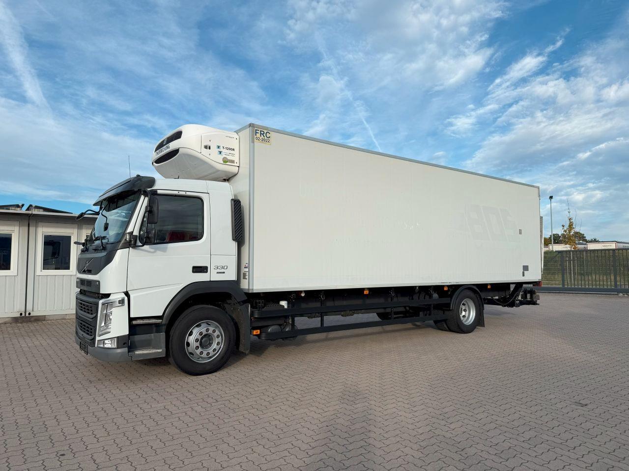 Volvo FM 330 FRC 8.9m LBW