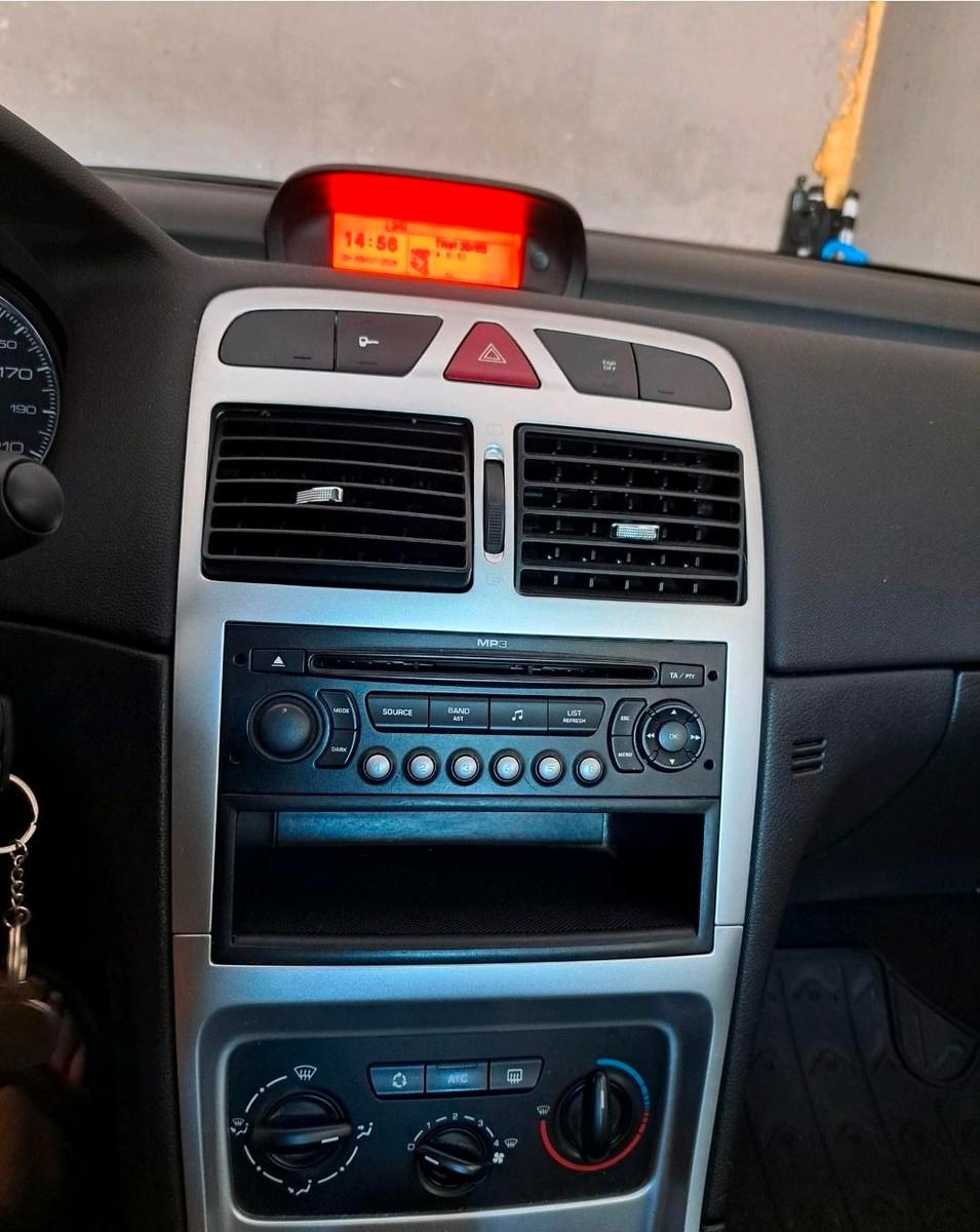 Peugeot 307 2007 — photo 11