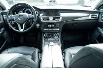 Fahrzeugabbildung Mercedes-Benz CLS SB 350 CDI LEDER KAM LED AHK PANO HARM.KARDO