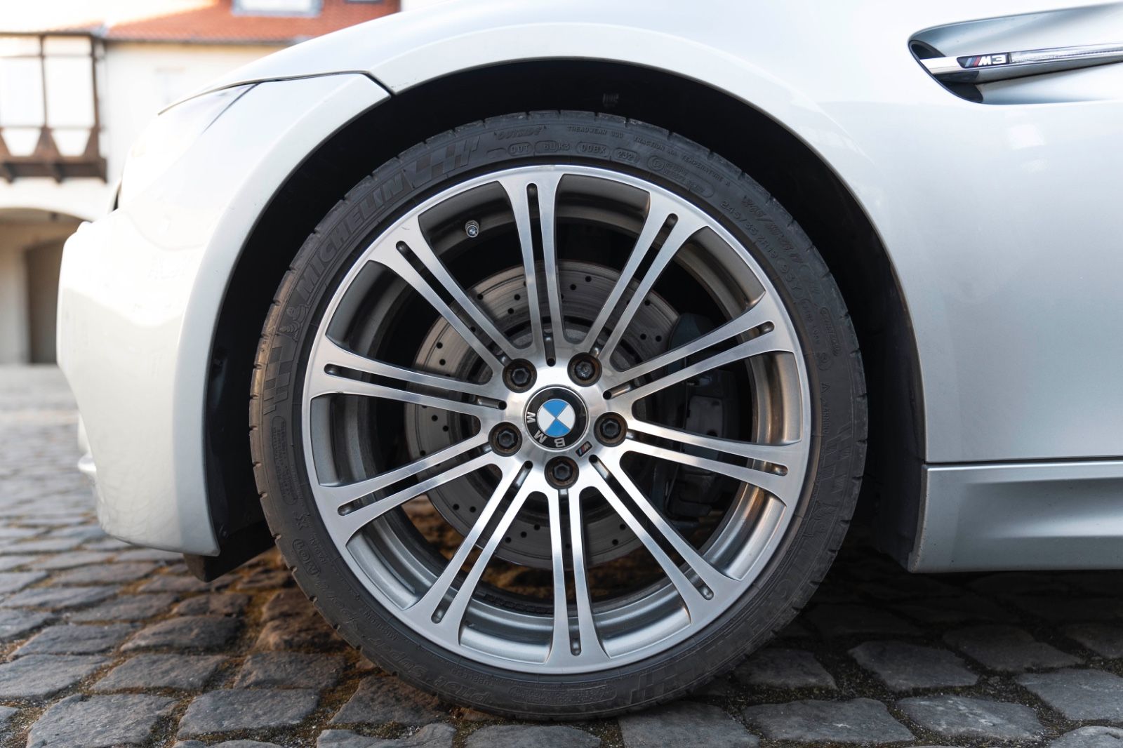 Fahrzeugabbildung BMW M3 E93 Cabrio PDC NAV LEDER  INV. AUDIO