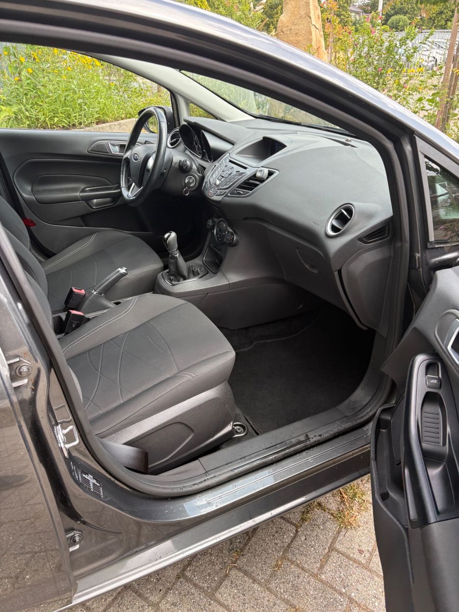 Photo 6 of FORD Fiesta