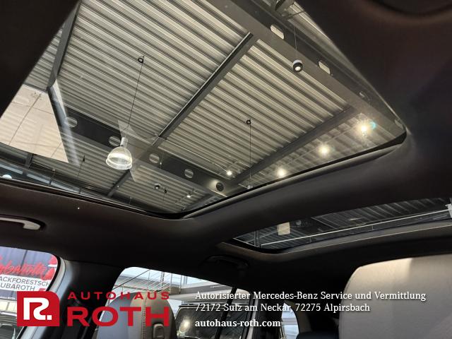 Mercedes-Benz GLB 220