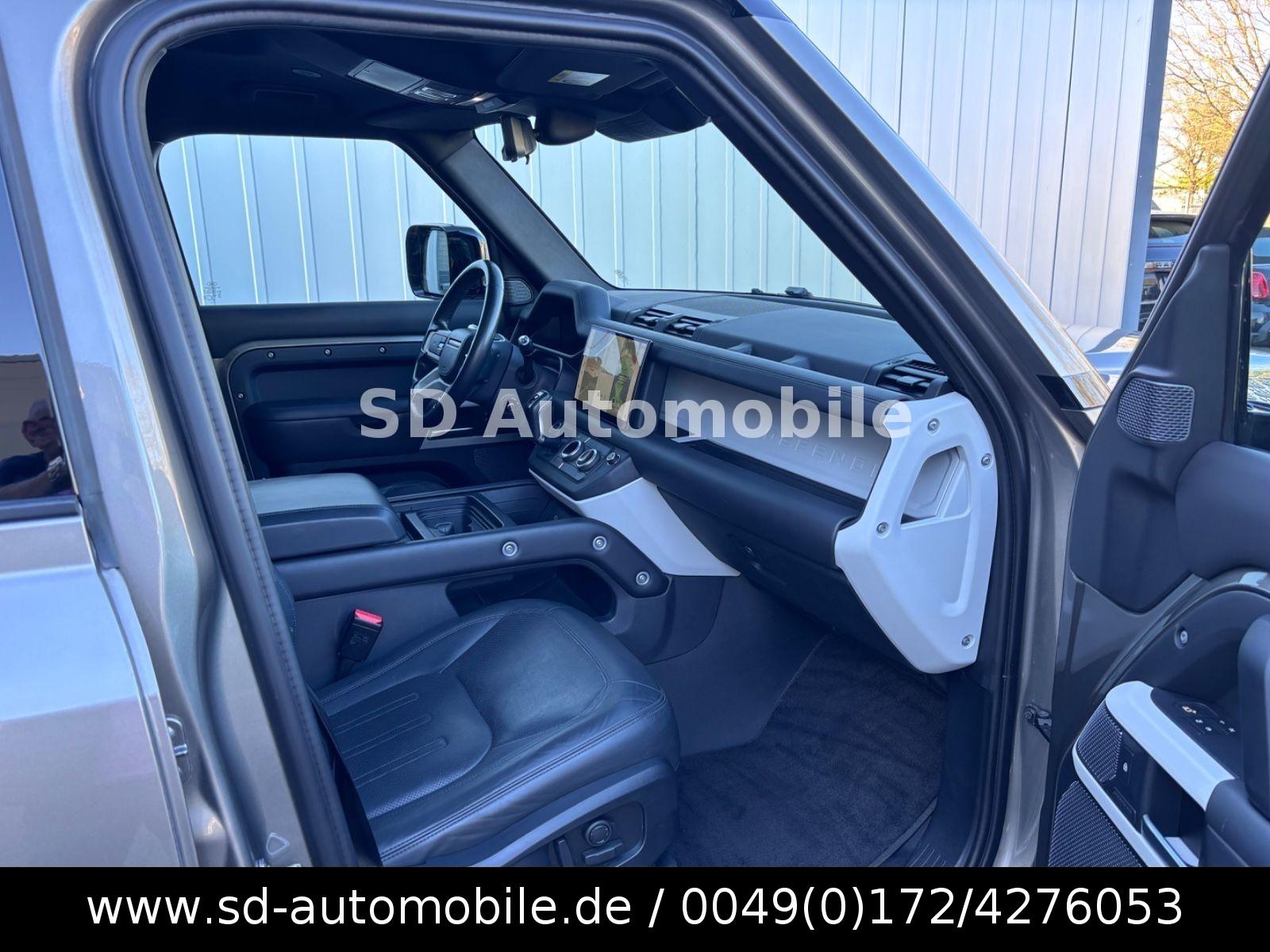 Land Rover Defender 110 HSE D300 PANO+AHK+BLACK-PACK