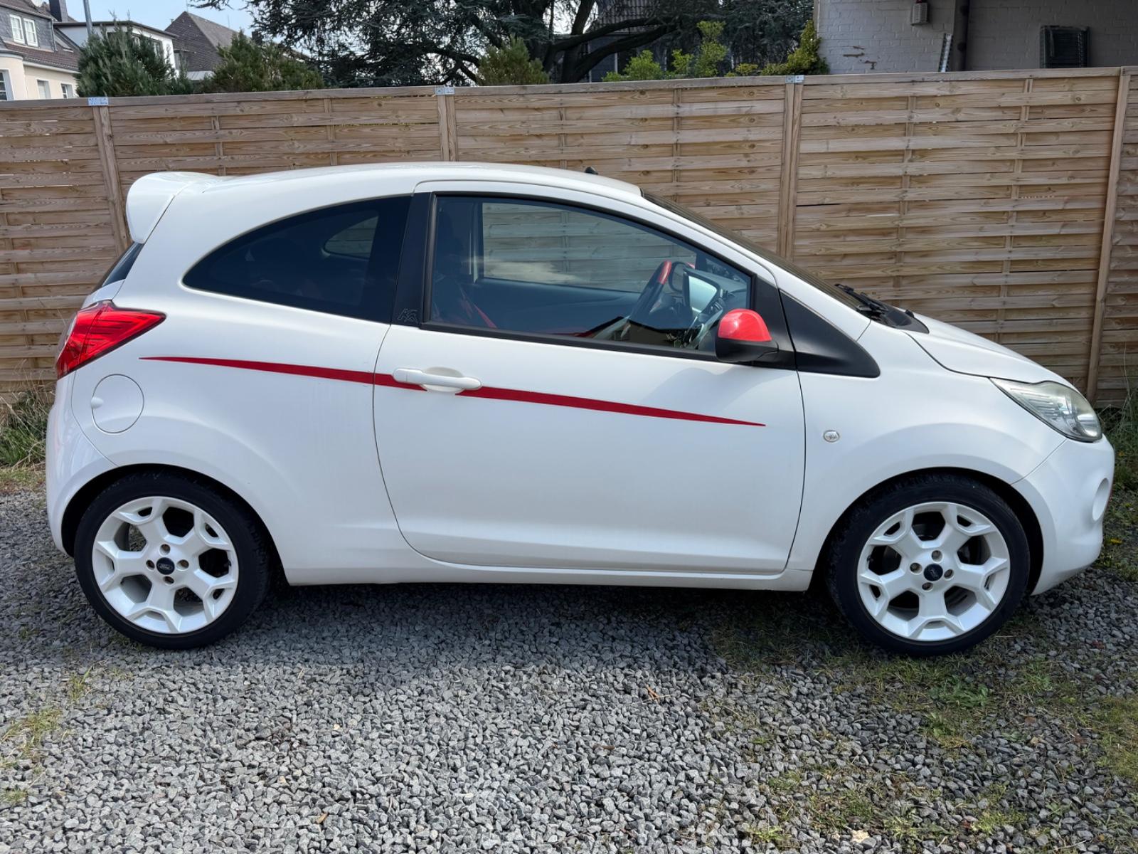 Ford Ka Titanium*INDIV*SPORT*NAVI*8FACHALU*