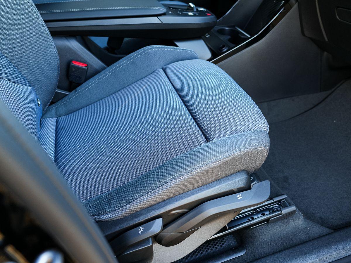 BMW Active 220d Active Tourer AHK PANO Sportsitze SoGlas, миниатюра 13
