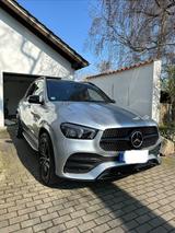 Mercedes-Benz GLE 580 4M AMG Pano Luft 360 Mass 22 HUD - Mercedes-Benz GLE 580 aus 2023