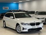 BMW 318i Sport Line Aut/Navi/Panorama/Drive&BremsAss - BMW 318: Schiebedach