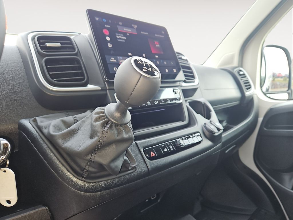 Fahrzeugabbildung Opel Movano Cargo 2.2 BlueHDi 140 L3H2 VA verstärkt