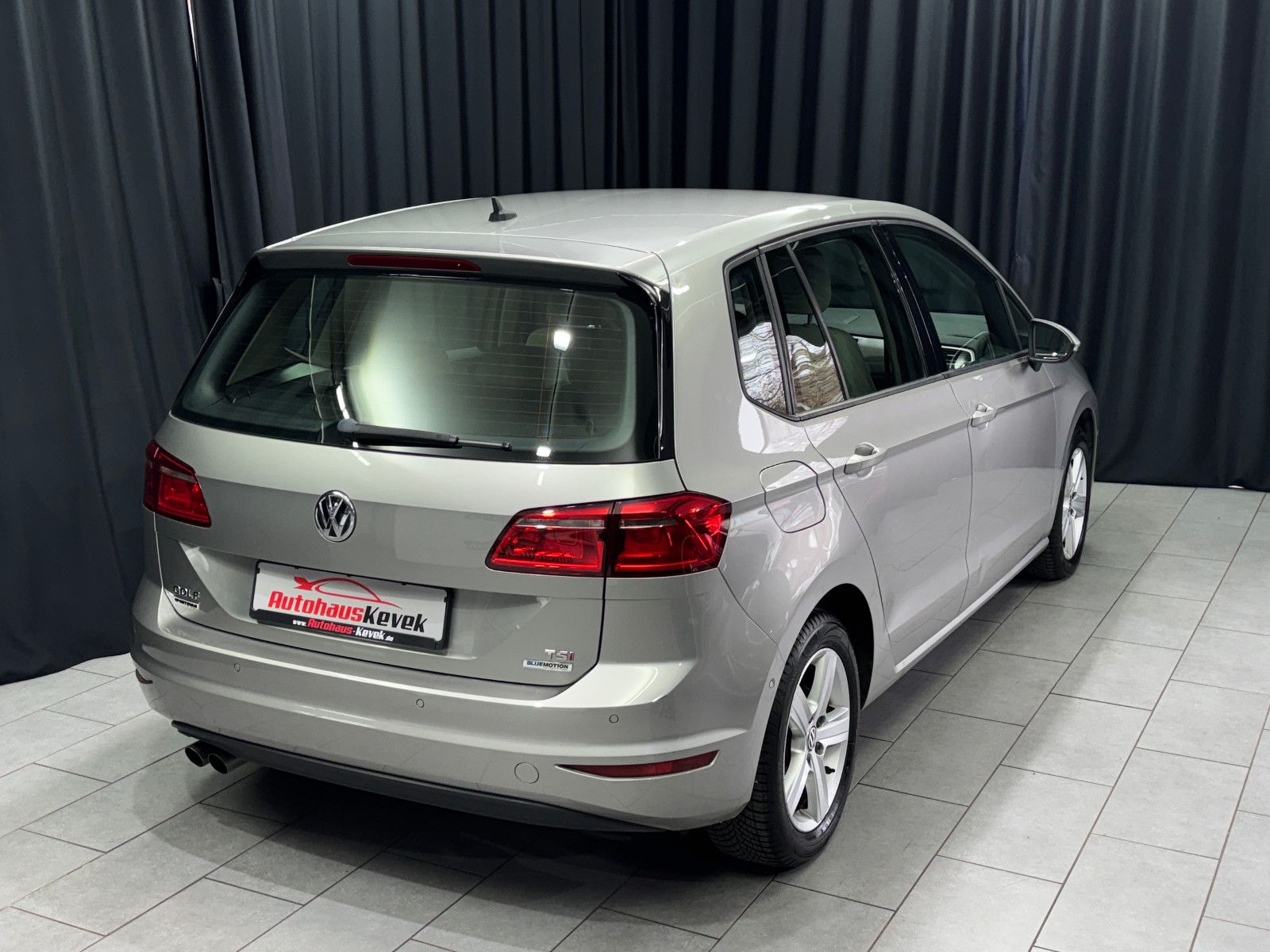 Fahrzeugabbildung Volkswagen Golf Sportsvan VII Comfortline|PDC|AUTOMATIK|NAV