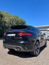 Jaguar F-Pace SVR AWD TÜV NEU PANO HEAD-UP KEYLESS - Jaguar in Bielefeld