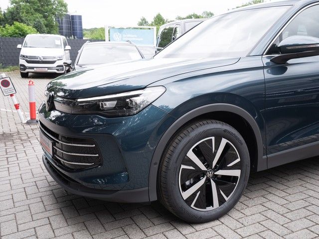 Tiguan Elegance TDI DSG Navi AHK 8-fach