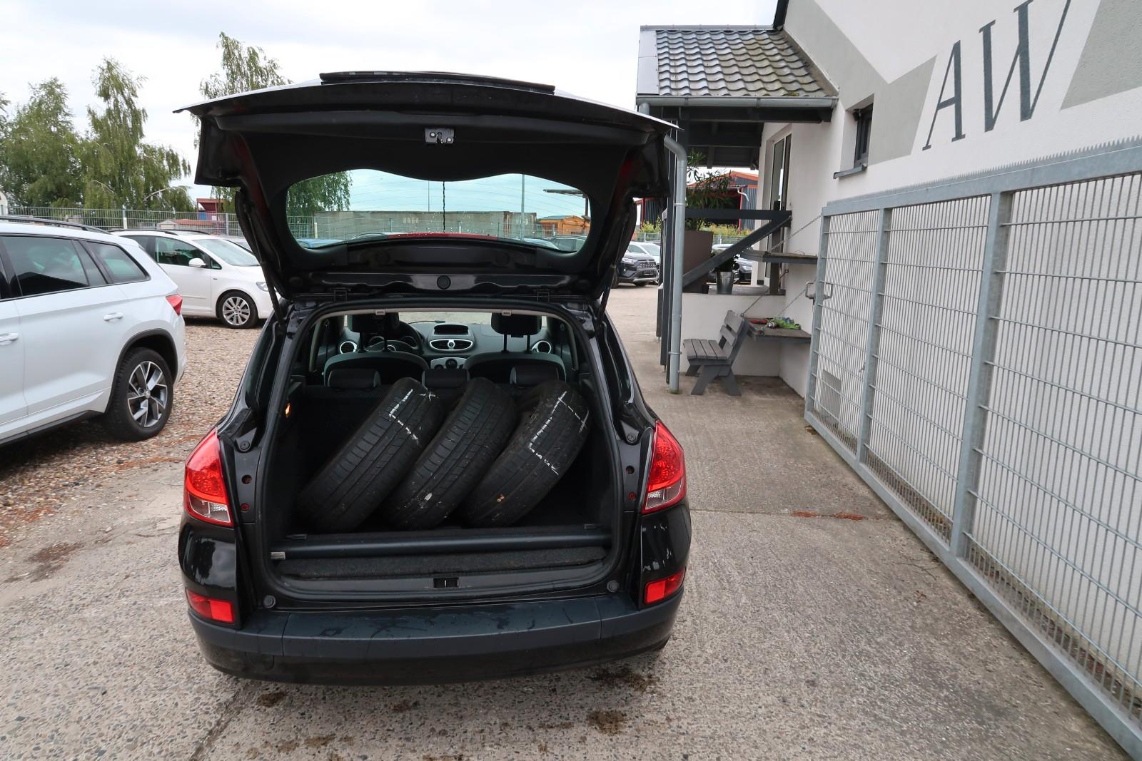 Renault Clio 2009 — photo 11