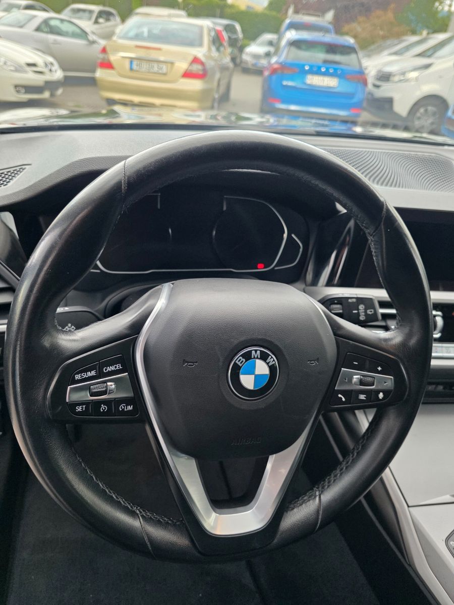 BMW 318 3 Touring 318 i Advantage foto 12