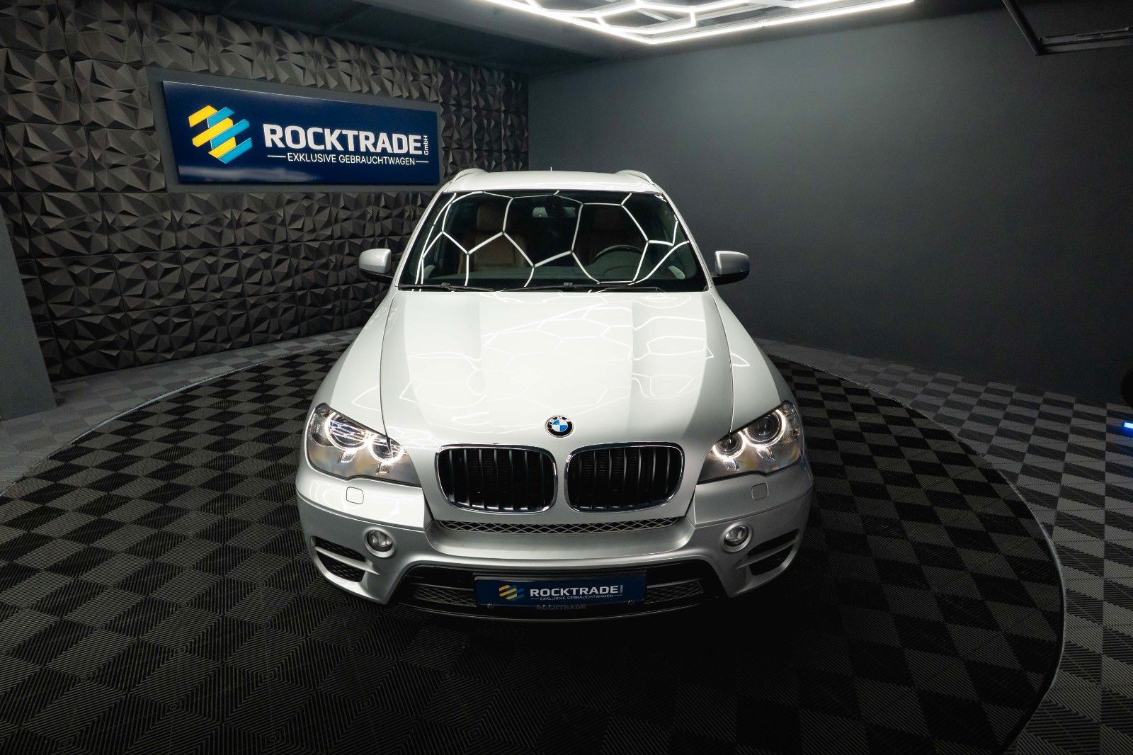 Fahrzeugabbildung BMW X5 xDrive 30d M Sport *TÜV NEU*Xenon*Facelift*