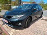 Toyota Auris Executive - Toyota Auris: Executive