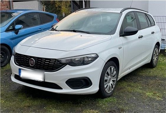 Fiat Tipo 1.4 88kw 120PS Benzin Weiß Schec...